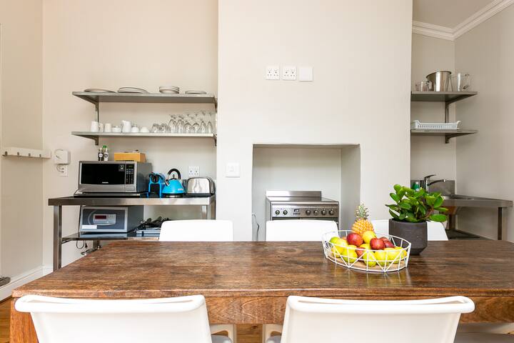 Two bedroom Stone Cottage gallery image 2