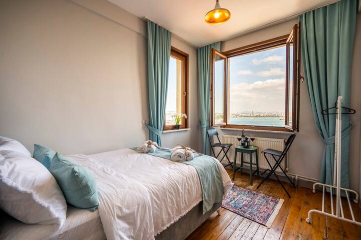 3BR flat w/spectacular views near GalataTOWER gallery image 3