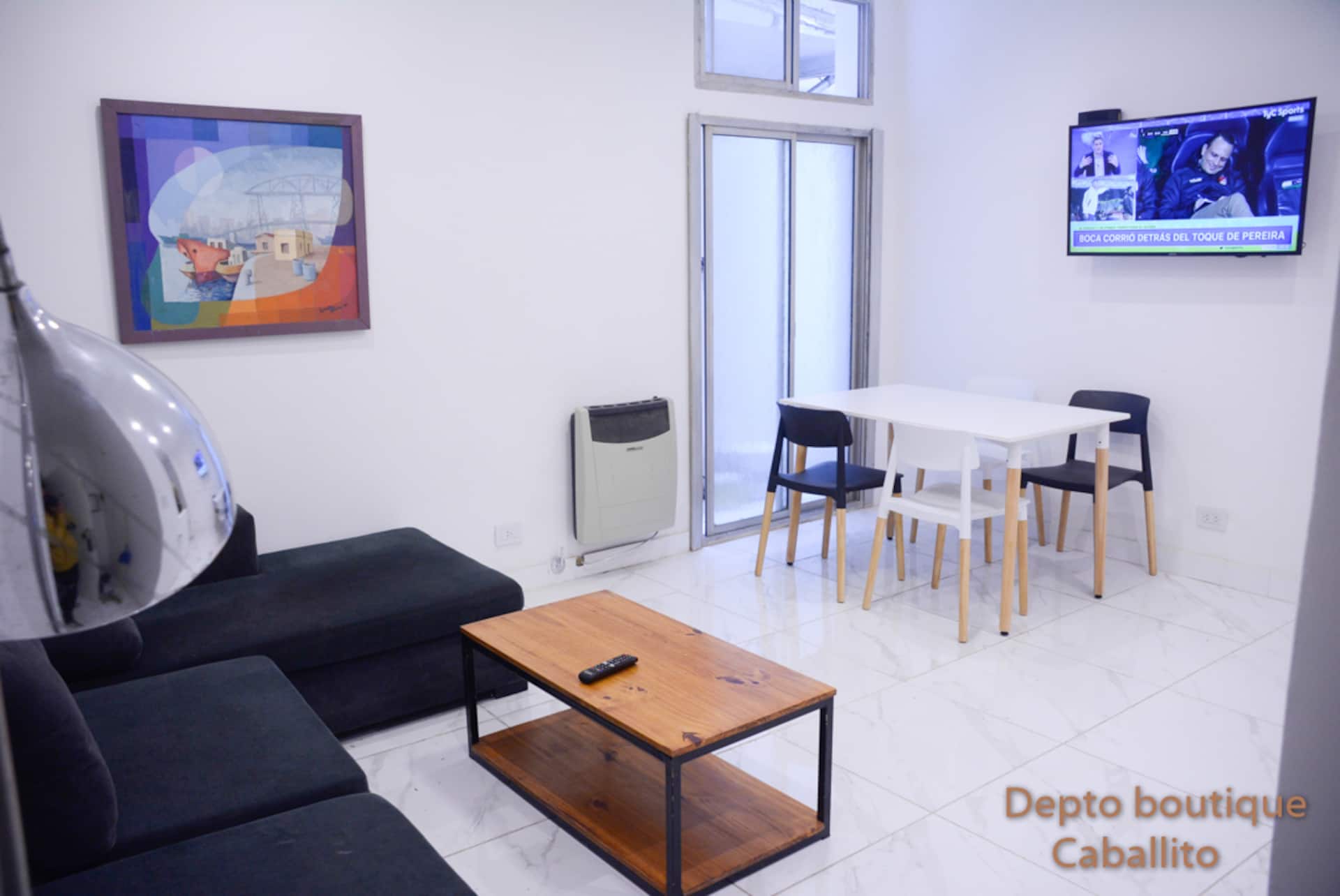 Minimalist apartment in Flores