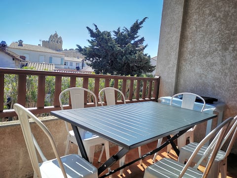 Lovely air-conditioned apartment with large terrace