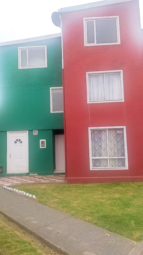 2nd floor apartment next to the Mercurio Shopping Center