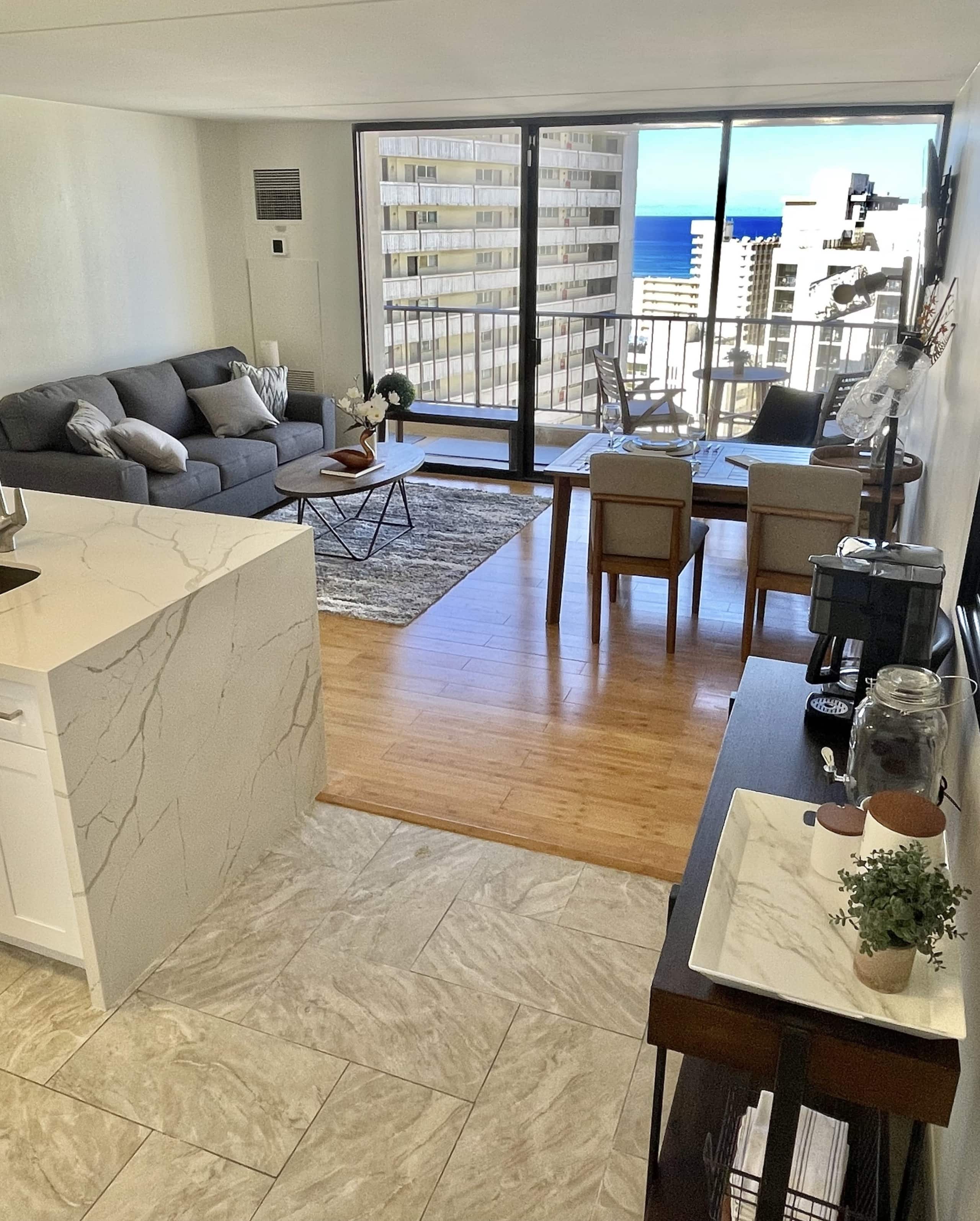 Oceanvw, walk 2 beach, $0 cleaning & park, kitchen - Image 6