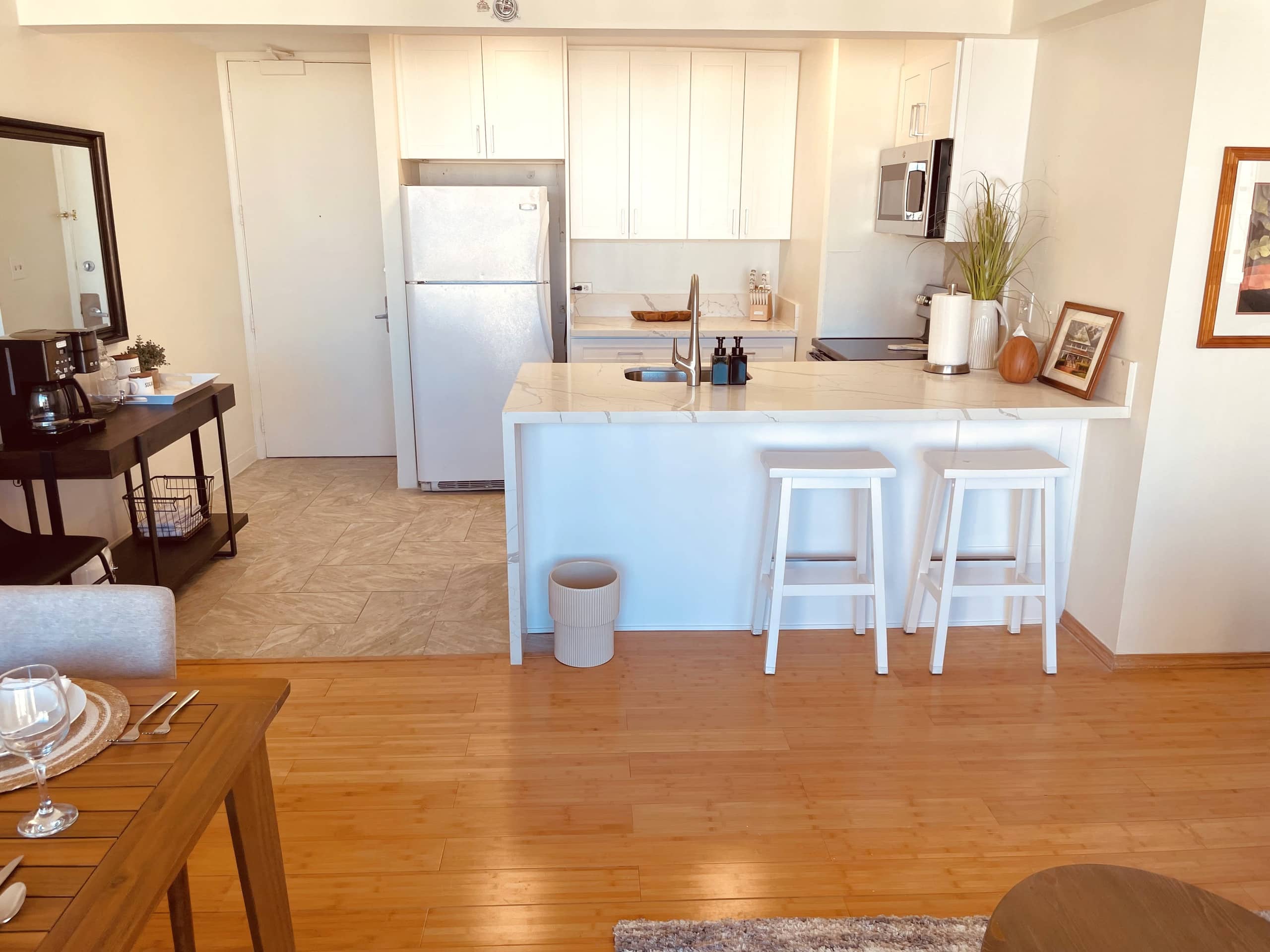Oceanvw, walk 2 beach, $0 cleaning & park, kitchen - Image 7