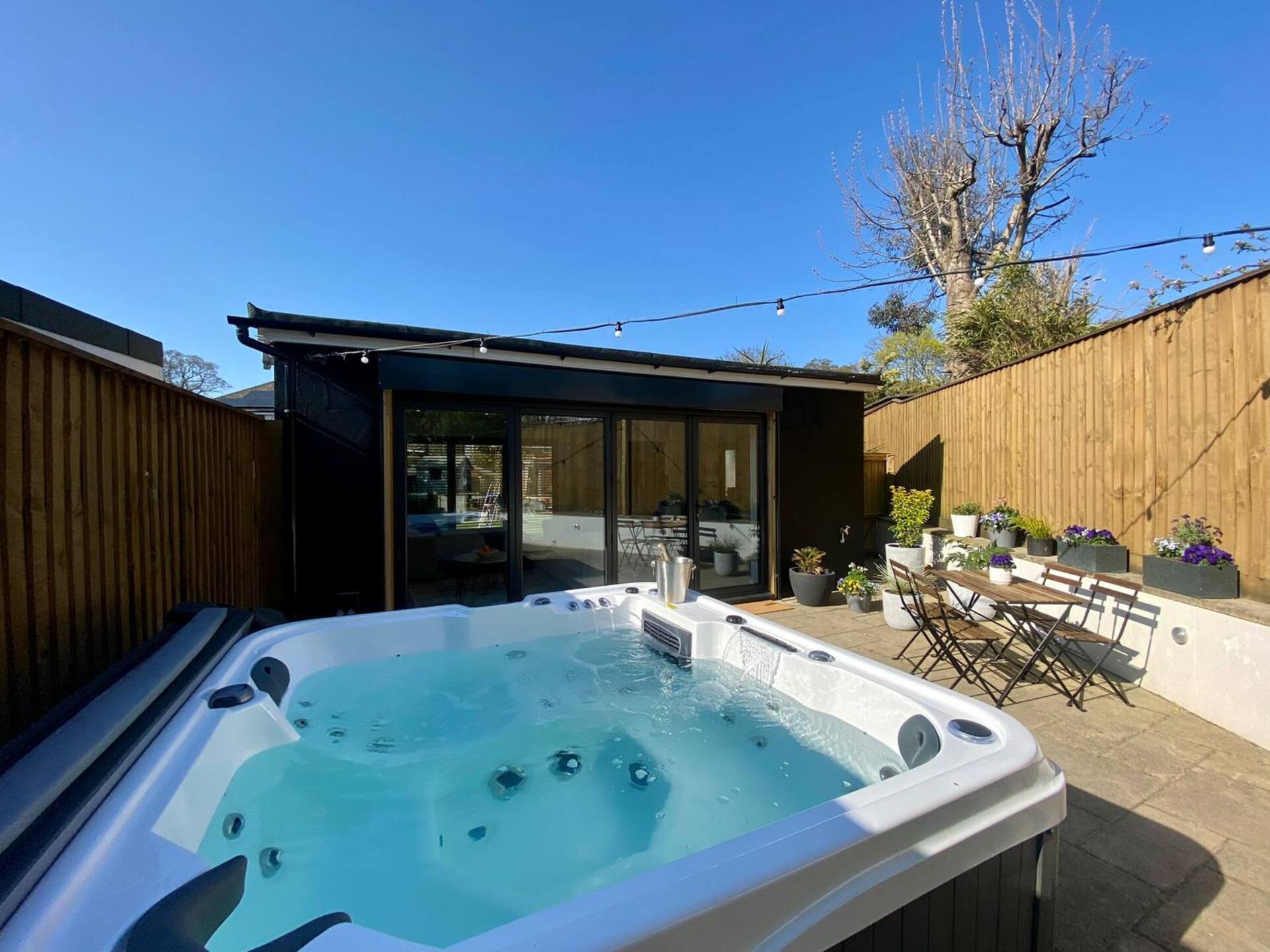 Garden Retreat with Hot Tub & Private Courtyard