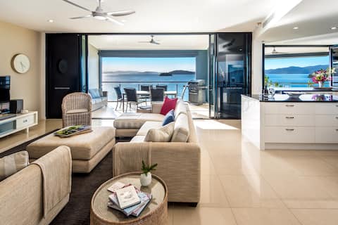 Successful Airbnb property: Edge Apartment 15 by HIHA in Whitsundays