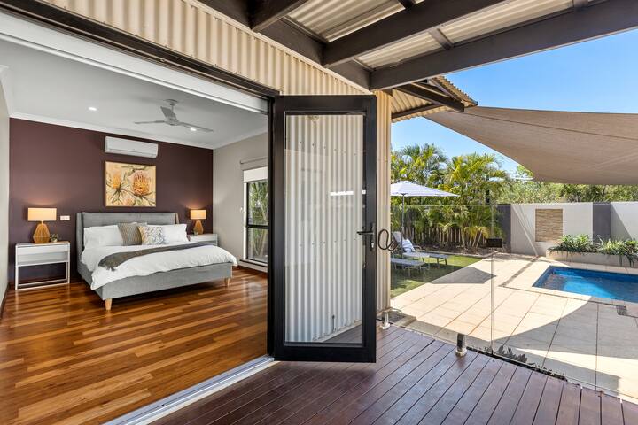 Indigo gallery image 5