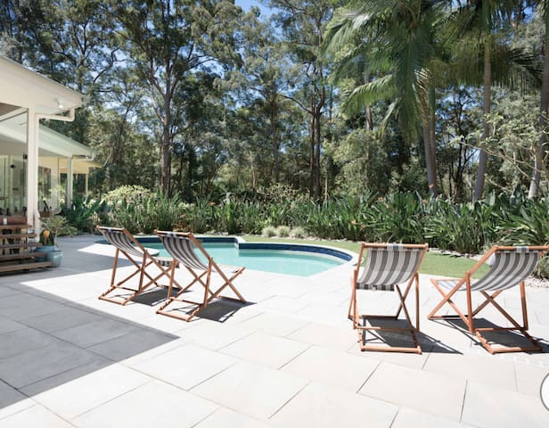 Dali Dali – Hinterland Getaway