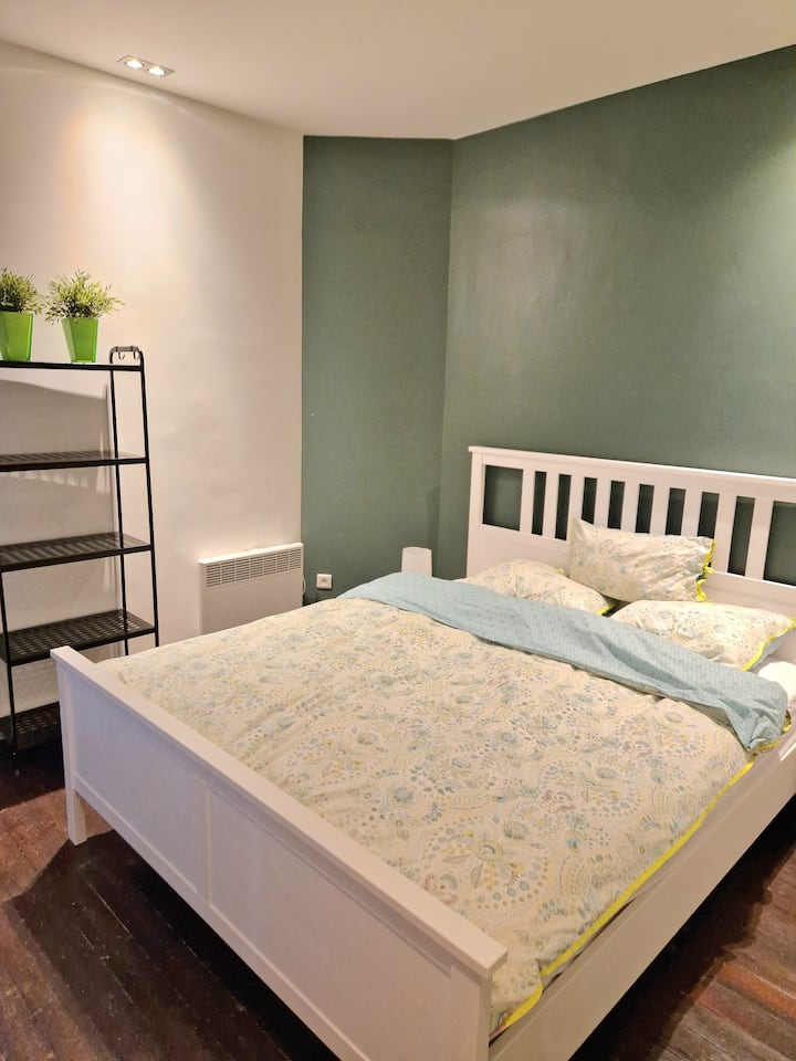 საძინებელი 1