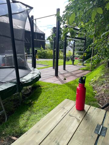 Luxurious house on island 15 mins from city center gallery image 4