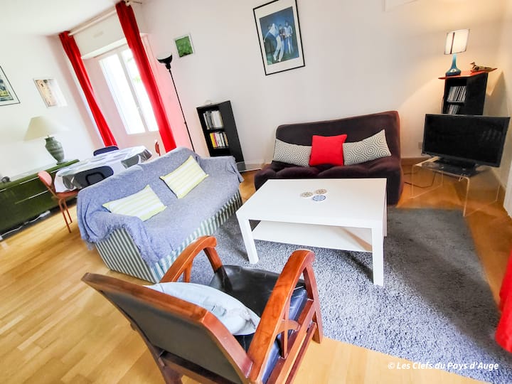 Great location F3 with private parking and terrace Apartments for