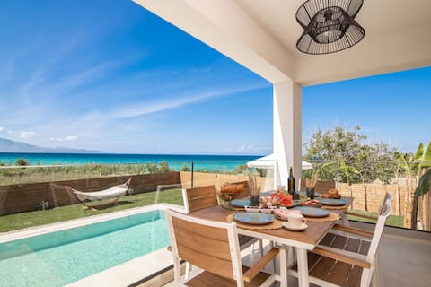 Aktis Elegant Villa with Private Pool