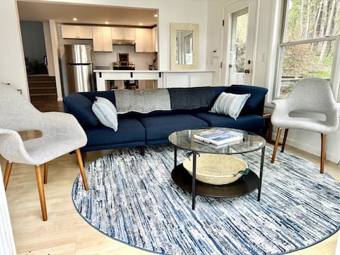 Top performing Airbnb: Cayuga Lakeside Cottage in Ithaca