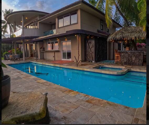 Oceanfront Hawaiian Beach Ecstasy gallery image 3