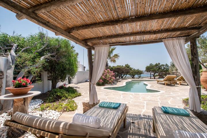 Marble Villa, secluded pool and total privacy gallery image 3