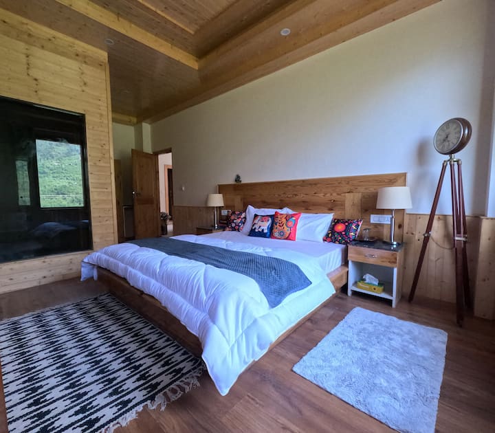 ผังห้องทั้งหมดเกือบจะคล้ายกันและมีสิ่งของจำเป็น