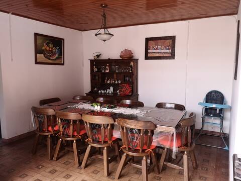 Room for 4 people with shared bathroom in Casa Colonia