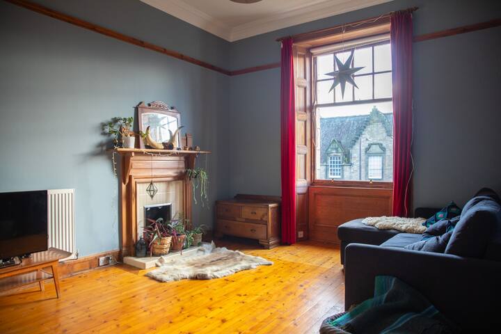 Home in Edinburgh – The Grange gallery image 3