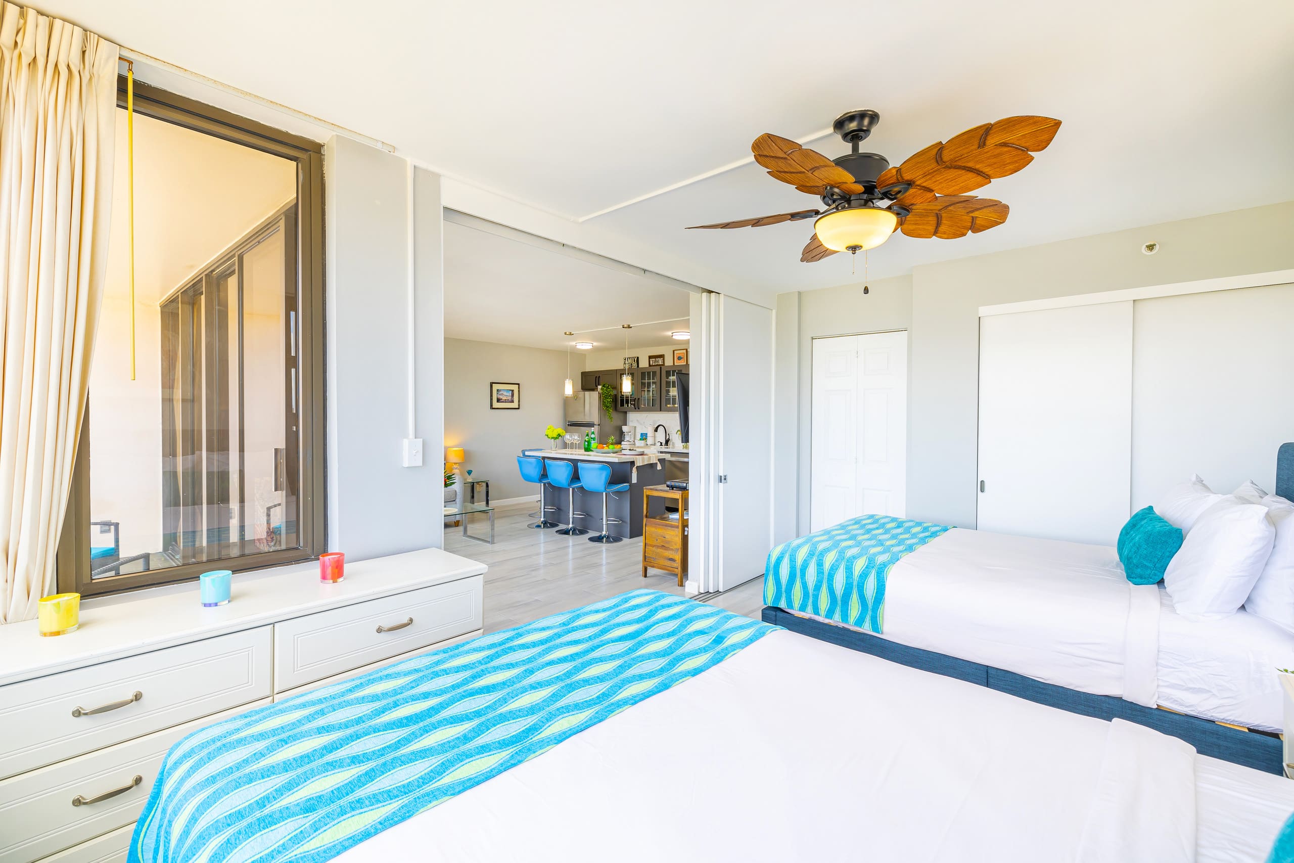 Condo in Honolulu · ★4.88 · 1 bedroom · 3 beds · 1 private bath - Image 15