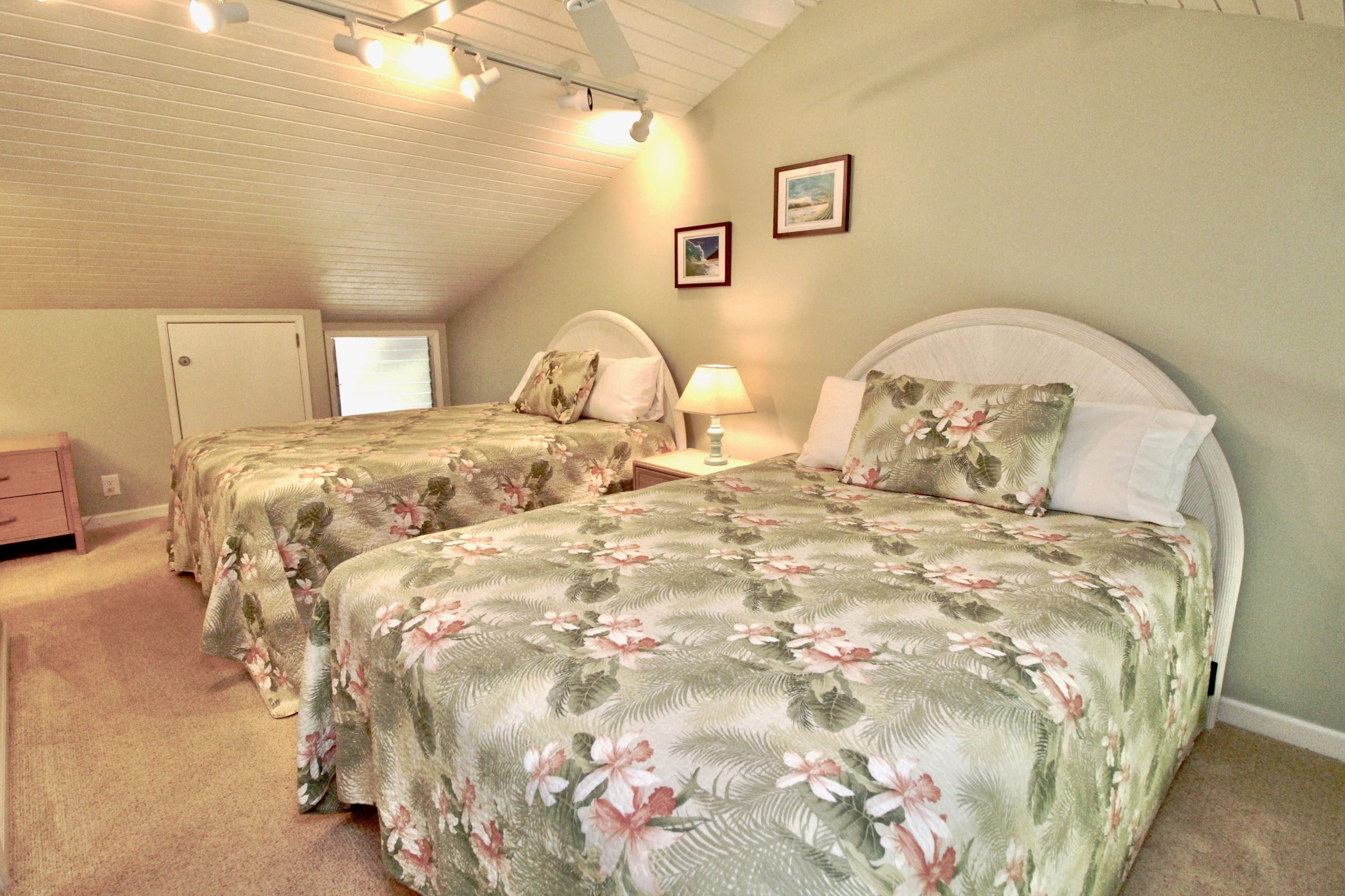 Happy Hawaiian Home - Image 14