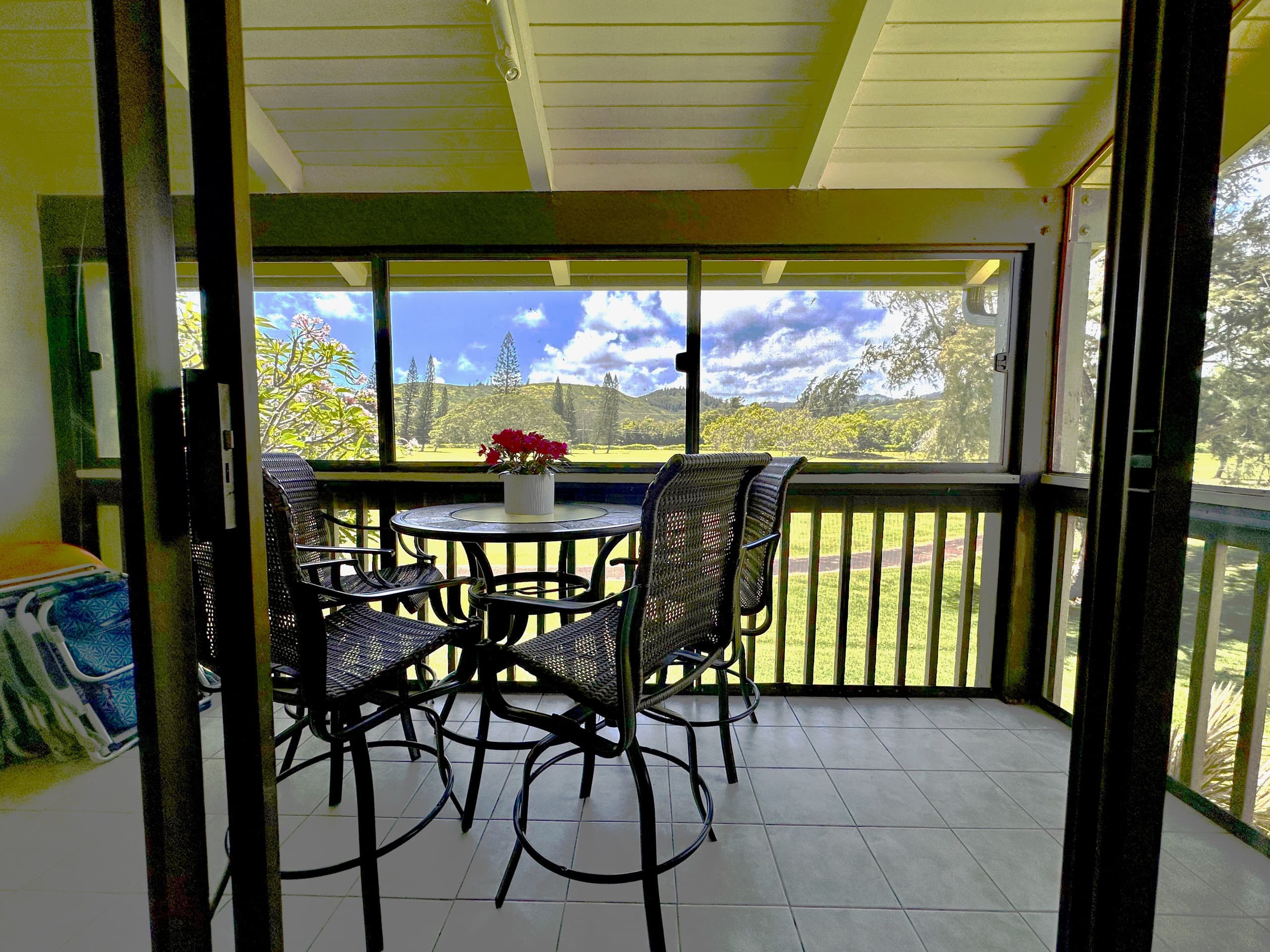 Happy Hawaiian Home - Image 5