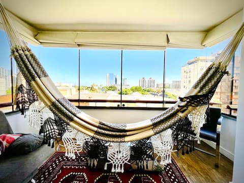 Anúncio popular: Charming apartment with amazing view! em Menino Deus