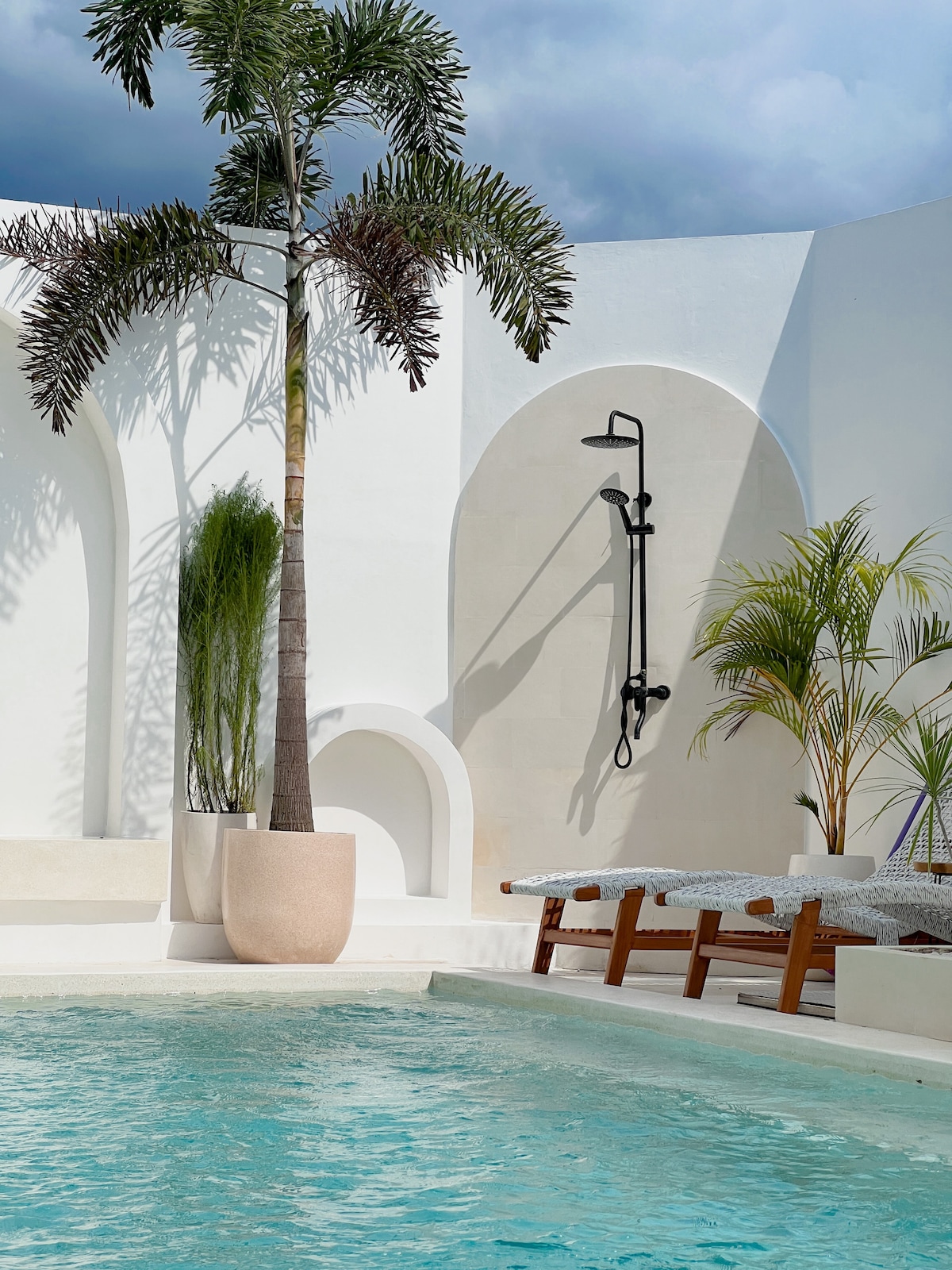 Gisela Villa Lovina : 1BR With Private Pool photo 5