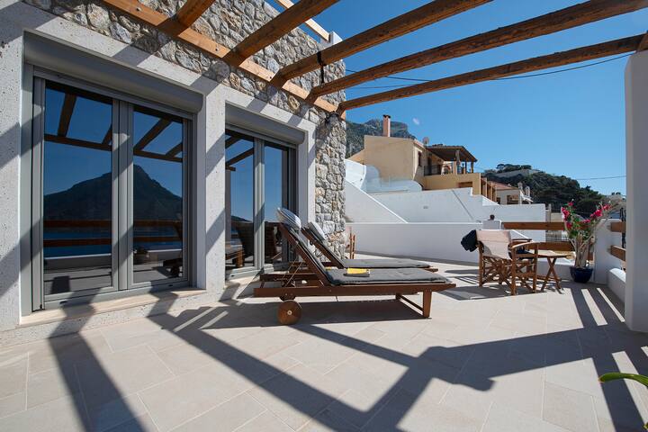 Amazing Villa with Ocean View gallery image 3