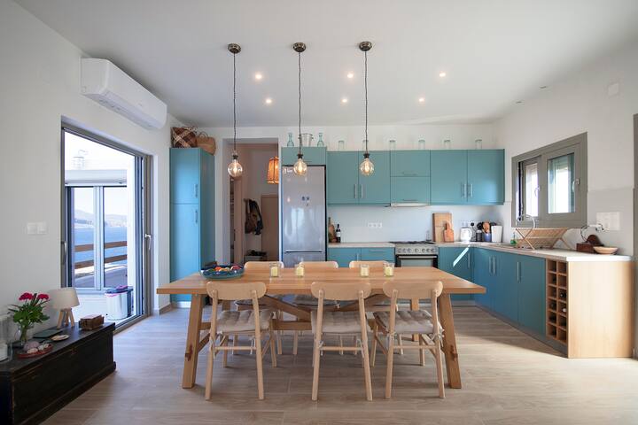 Amazing Villa with Ocean View gallery image 2