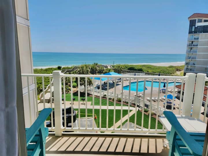 St. Regis Paradise on N. Topsail Condominiums for Rent in North
