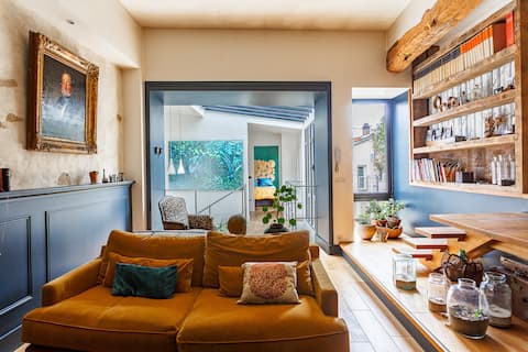 Superb Unique Townhouse - Full Center 6P