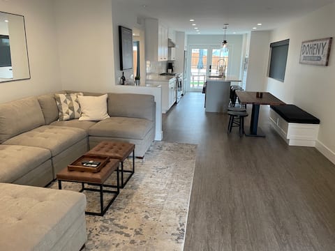Top Airbnb: A walk away from everything! in Dana Point