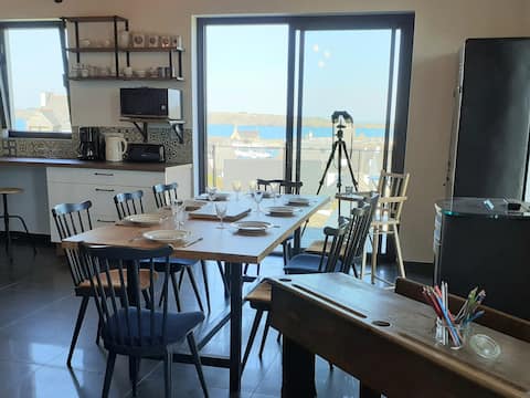 house with sea view " the sentinel"