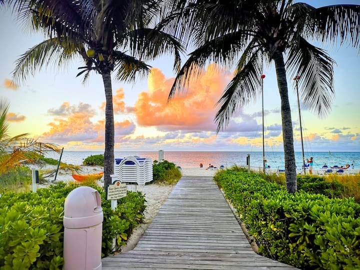 Grace Bay Studio Ground Floor Condominiums for Rent in Grace Bay