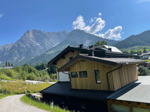 Top Airbnb: Apartment Alpenglück in Maria Alm Am Steinernen Meer