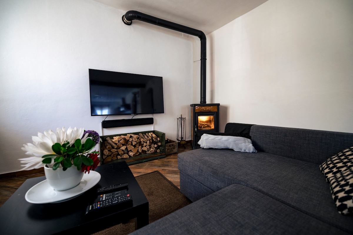 Il soggiorno con il divano letto matrimoniale - Il soggiorno con divano letto matrimoniale
