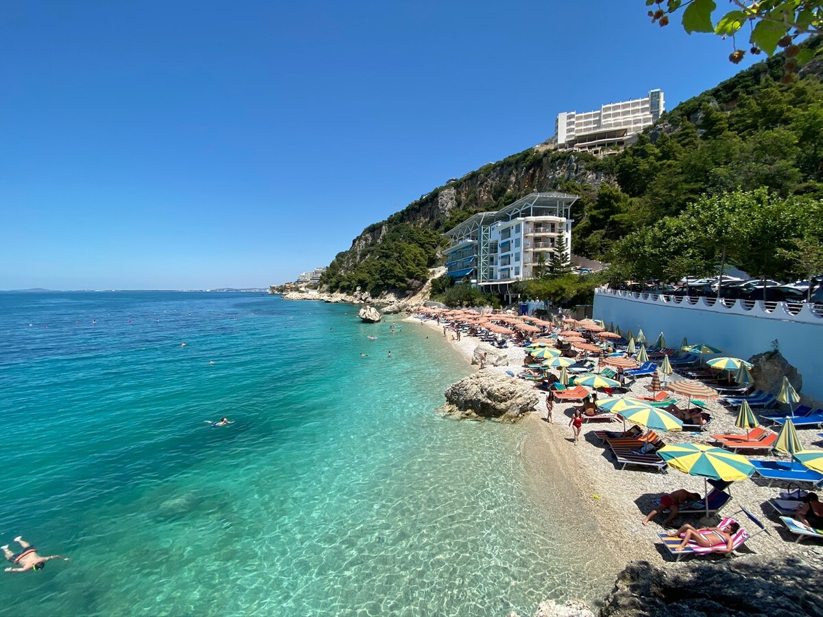 Listing 875393615061300304