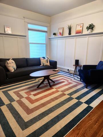 Stylish 3BR Mission Dolores Flat gallery image 2