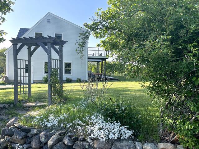 Island Adventure gallery image 5