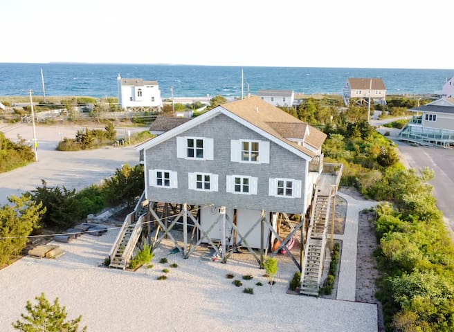 Surf House – Charlestown Beach