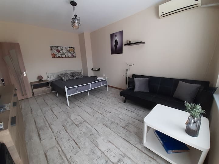 Апартамент за гости - Лефтерови - Varna