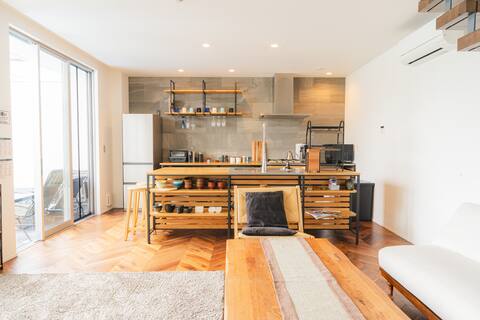 138 ㎡/Pool & Sauna included!Relax in the ocean view villa where you can BBQ!