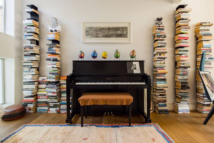 The City Singer – 3 BR with Garden in Hammersmith gallery image 2