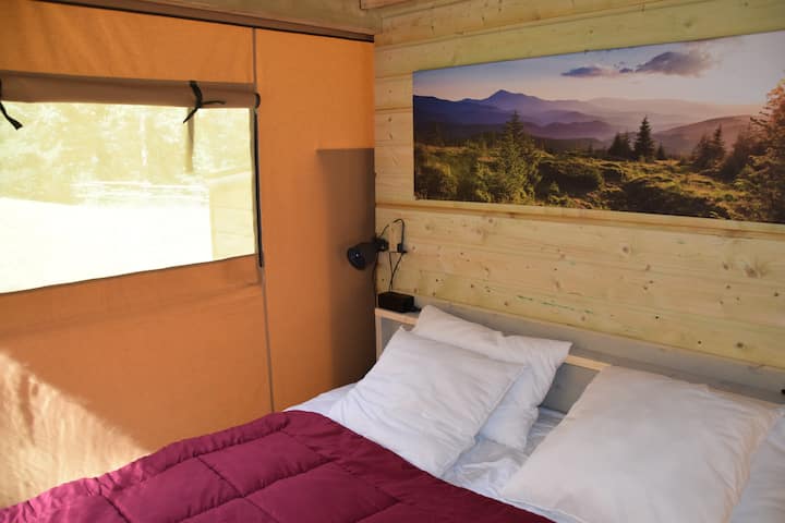 Двойна спалня на приземния етаж.