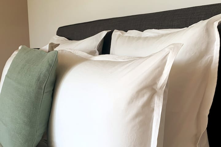 Almohadas cuadradas o rectangulares, para un sueño de calidad. 