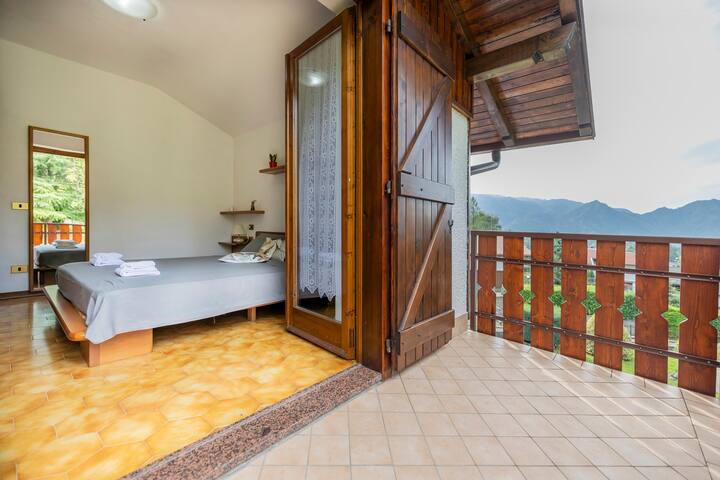 【ღ Villa Prato Ovest ღ】Giardino privato+Box+WiFi gallery image 3