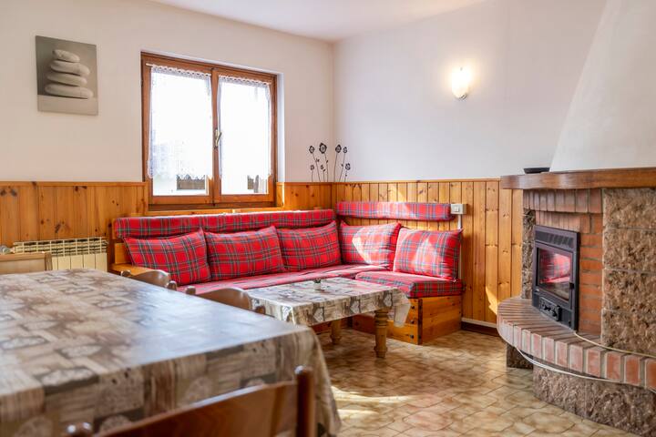 【ღ Villa Prato Ovest ღ】Giardino privato+Box+WiFi gallery image 2