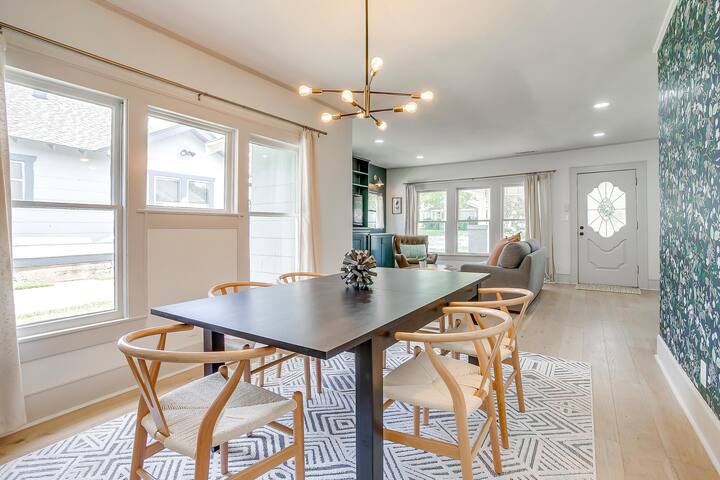 Central Fort Worth – Cutest Craftsman Bungalow gallery image 5