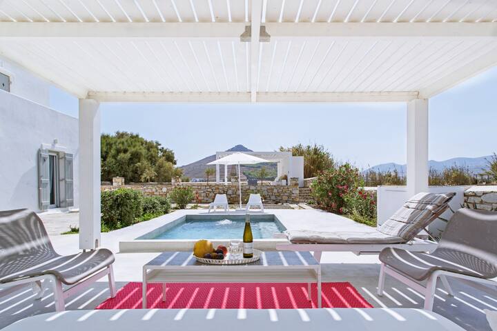 Molos Beachfront Villa gallery image 5