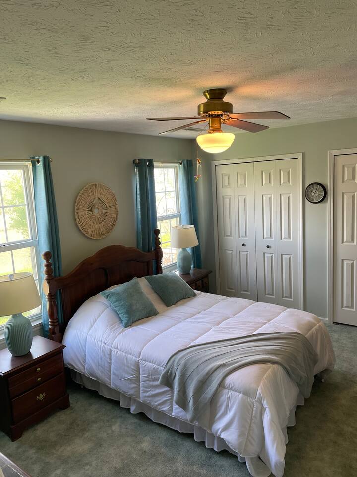 River Walk Houses for Rent in Willoughby, Ohio, United States Airbnb