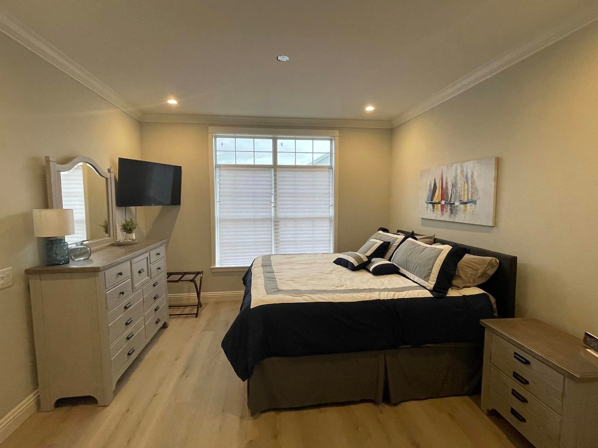 ห้องนอนใหญ่ - เตียงคิงไซส์